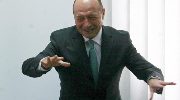 traian basescu il ataca pe victor ponta