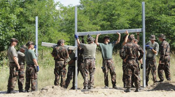 opozitia din ungaria reclama gardul care se construieste la granita cu serbia