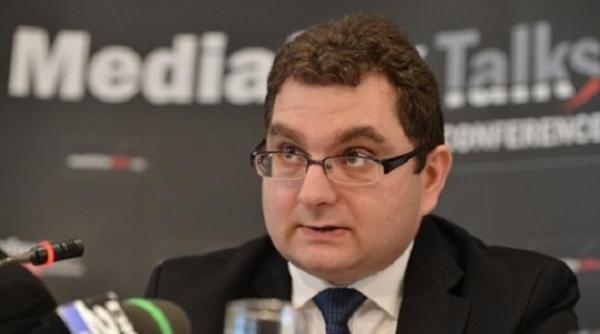 iulian matache depune vineri juramantul de investitura in functia de ministru al transporturilor