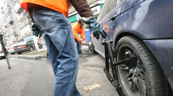 in sectorul 4 al capitalei sunt ridicate masinile abandonate