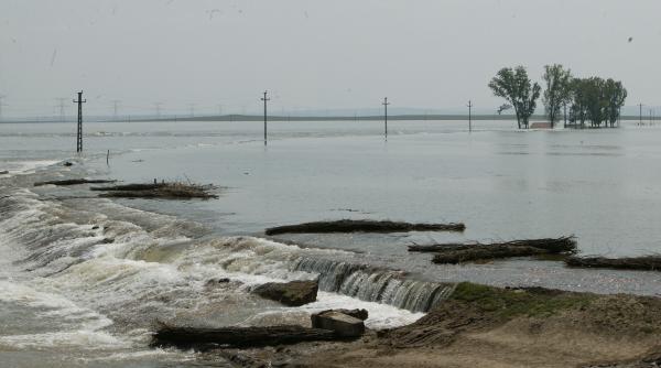 viiturile dunarii anticipate cu sapte zile