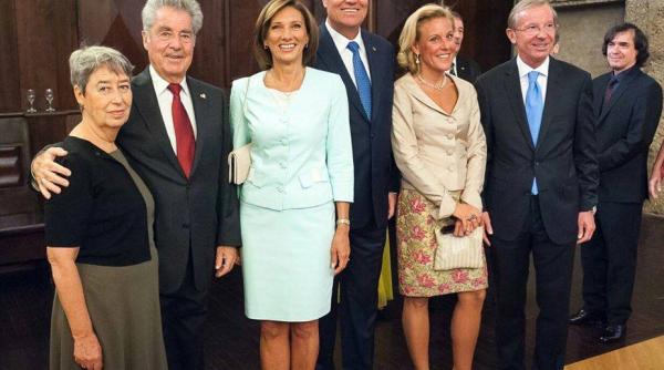 cartarescu si in avionul lui iohannis