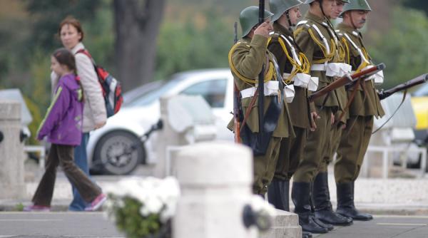 stagiu militar voluntar pentru tineri masura ar putea intra in vigoare de la 1 ianuarie 2016