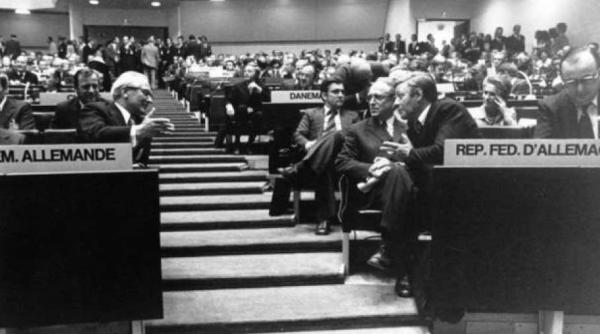 tango europa martor ocular la momente ale unui mare spectacol politic