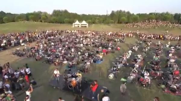 1 000 de muzicieni italieni canta