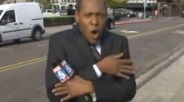 ce facea un reporter care credea ca nu este filmat video