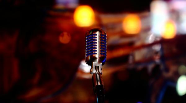 cum isi intretin cantaretii vocea