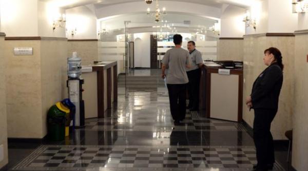 oficiali din primaria sectorului 1 retinuti de dna pentru luare de mita