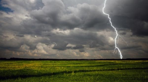 dupa canicula vin averse vreme rea in toata tara de duminica pana marti