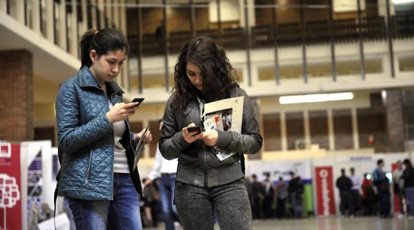 absolventii de facultate pot primi ajutor de somaj ce trebui sa faca pentru a obtine acesti bani