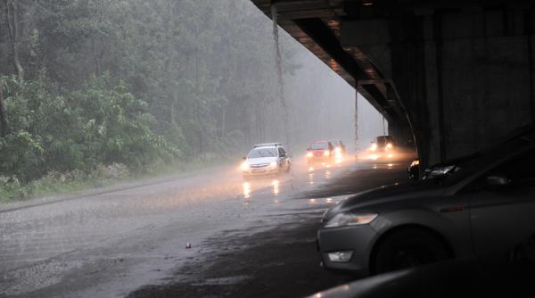 avertizare nowcasting cod portocaliu de averse de ploaie in ialomita calarasi si braila