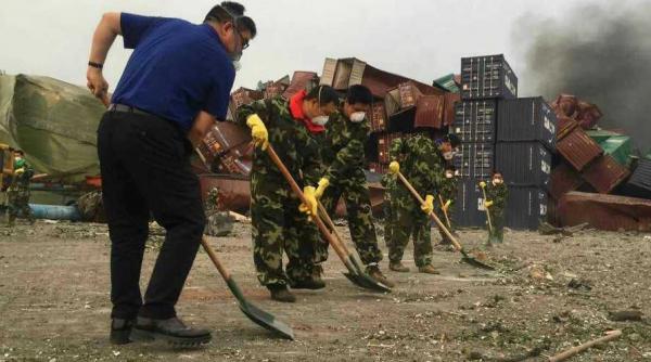 miliardar chinez internat de urgenta dupa ce a participat la operatiunile de salvare din tianjin