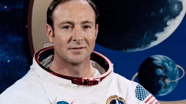 un astronaut american sustine ca extraterestii au oprit conflictul atomic din timpul razboiului rece