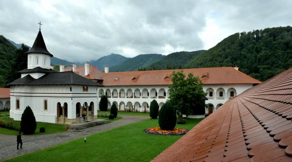 pelerinaje la standarde internationale