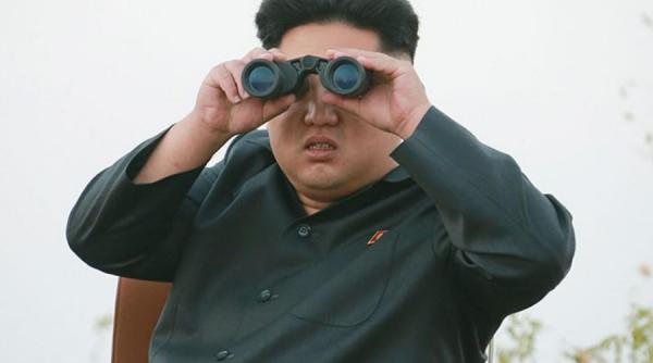 cele doua corei au inceput sa se bombardeze