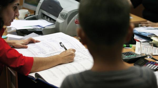 copiii cu parintii in strainatate monitorizati mai strict