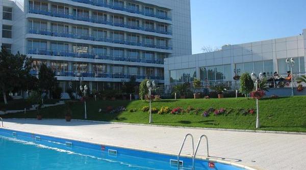 politistii au deschis dosar penal in cazul copilului inecat in piscina hotelului afrodita din venus