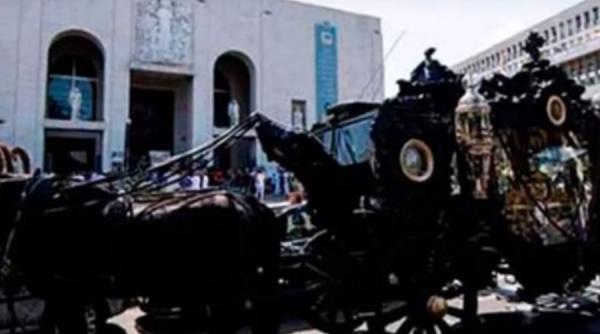 ceremonie halucinanta la inmormantarea unuia dintre capii mafiei italiene