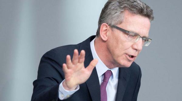 ministrul german de interne avertizeaza ca zona schengen este in pericol din cauza valului de imigranti