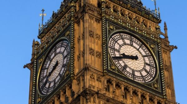 big ben se grabeste si da ora exacta cu sase secunde mai devreme