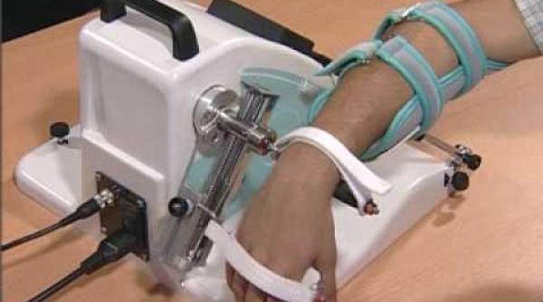 artromoturi pentru kinetoterapie accelerata