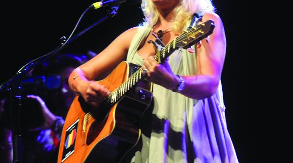 de ziua ta maria gheorghiu interpreta de muzica folk