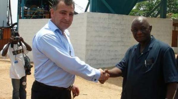 soarta ostatecului roman si conflictul lui frank timis cu guvernul din burkina faso