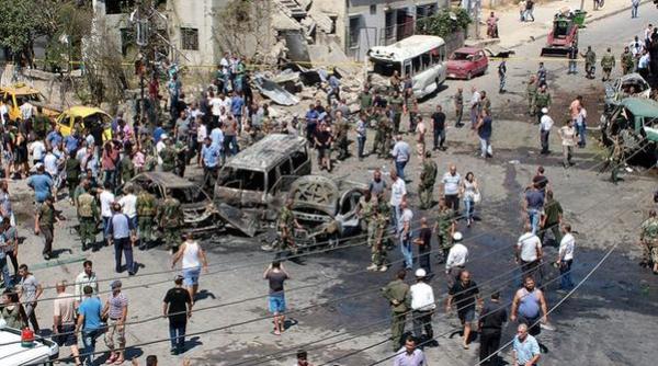 atentat cu masina capcana in orasul sirian latakia peste 10 persoane au murit