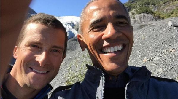 barack obama in vizita in alaska si a facut seflie cu bear grills