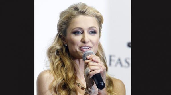 un pompier a gasit inelul masiv din aur pierdut de paris hilton