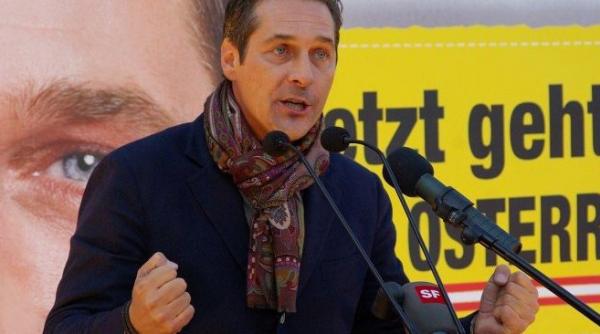 liderul extremei drepte din austria acuza sua si nato pentru criza refugiatilor din europa