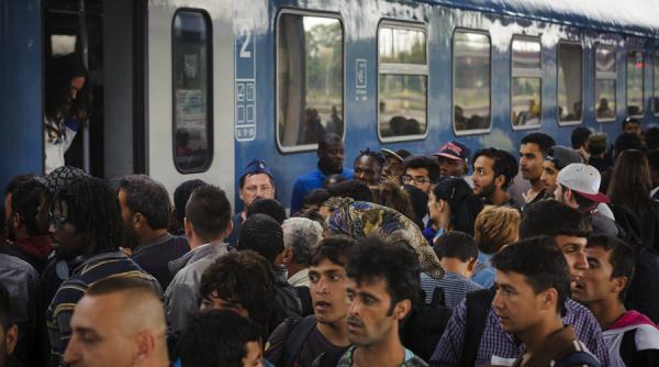 sute de imigranti au ajuns la granita de sud a germaniei