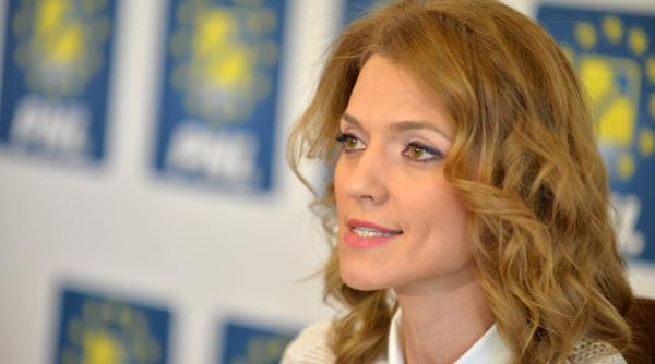 fariseismul liberalilor si baronii locali