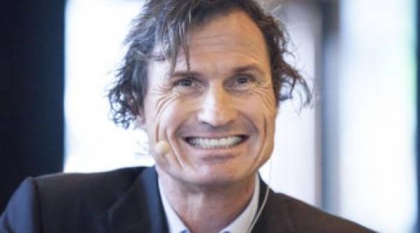 un miliardar norvegian ofera 5 000 de nopti de cazare pentru refugiati