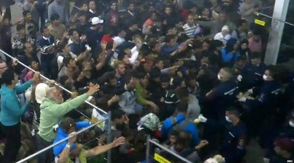 imagini ca dintr un lagar de exterminare cum sunt hraniti refugiatii din ungaria video