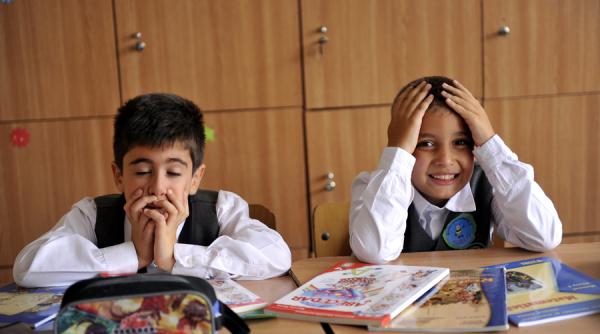 luni elevii se intorc la scoala care este structura anului scolar 2015 2016