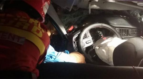 accident mortal pe e81 impact violent intre un tractor si o autoutilitar