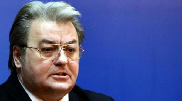 corneliu vadim tudor scurta biografie