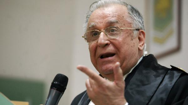 ion iliescu despre disparitia lui corneliu vadim tudor si a gasit locul in istoria postdecembrista a romaniei prin tot ce a facut