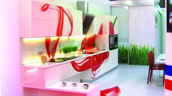 ce mobila se poarta in 2016