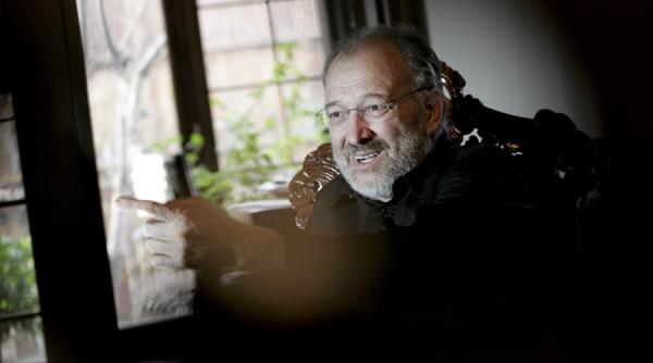 stelian tanase cere parlamentului salvarea tvr