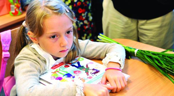 baietii poruncesc fetele suspina discriminarea de gen predata la scoala