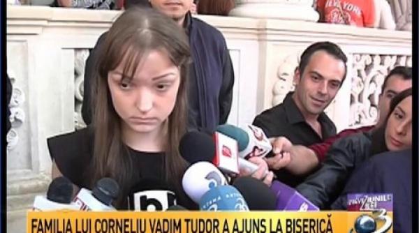 reactie dura a fiicei lui vadim la declaratiile lui gigi becali il rugam sa uite de familia vadim tudor