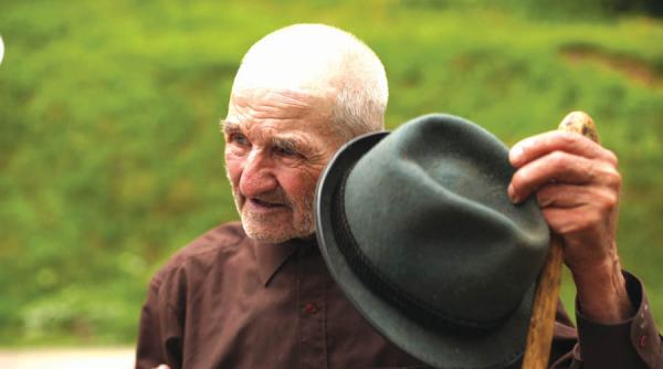 cum se asigura statul ca primim pensii mici