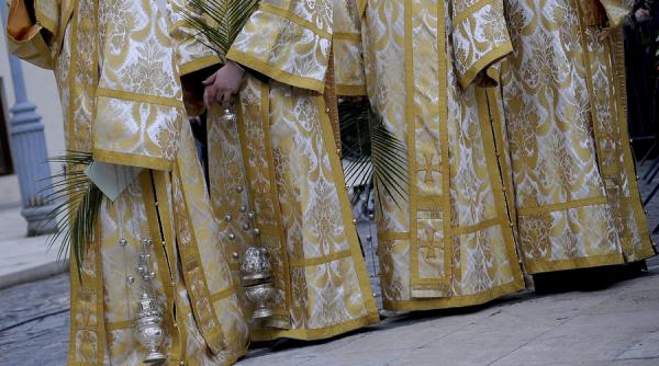 ancheta interna a arhiepiscopiei ortodoxe de alba iulia in cazul a doi preoti din tarnaveni