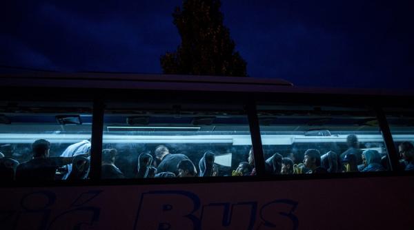 procurorii diicot au retinut 3 indivizi pentru trafic de migranti