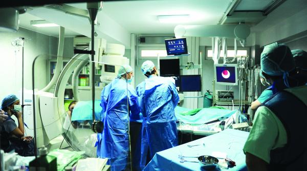 bani pentru salariile medicilor doar pana la finalul anului