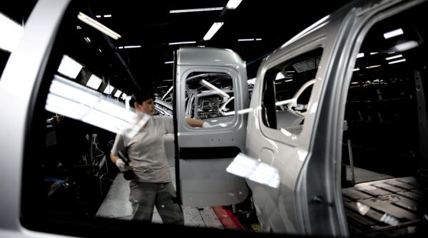 creste numarul de inmatriculari de autoturisme dacia in franta