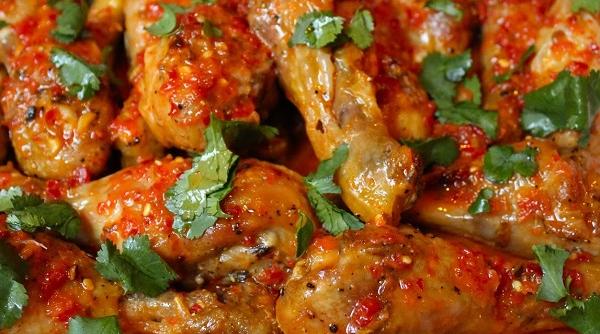 reteta zilei de duminica saramura de pui reteta de 100 de portii pentru praznice si festivaluri