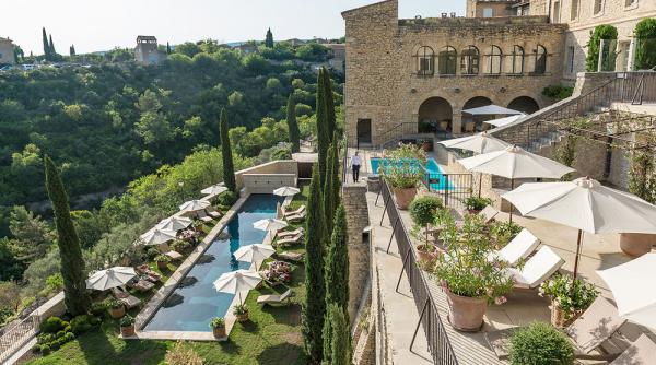 cum arata un legendar hotel din franta dupa ce a fost restaurat